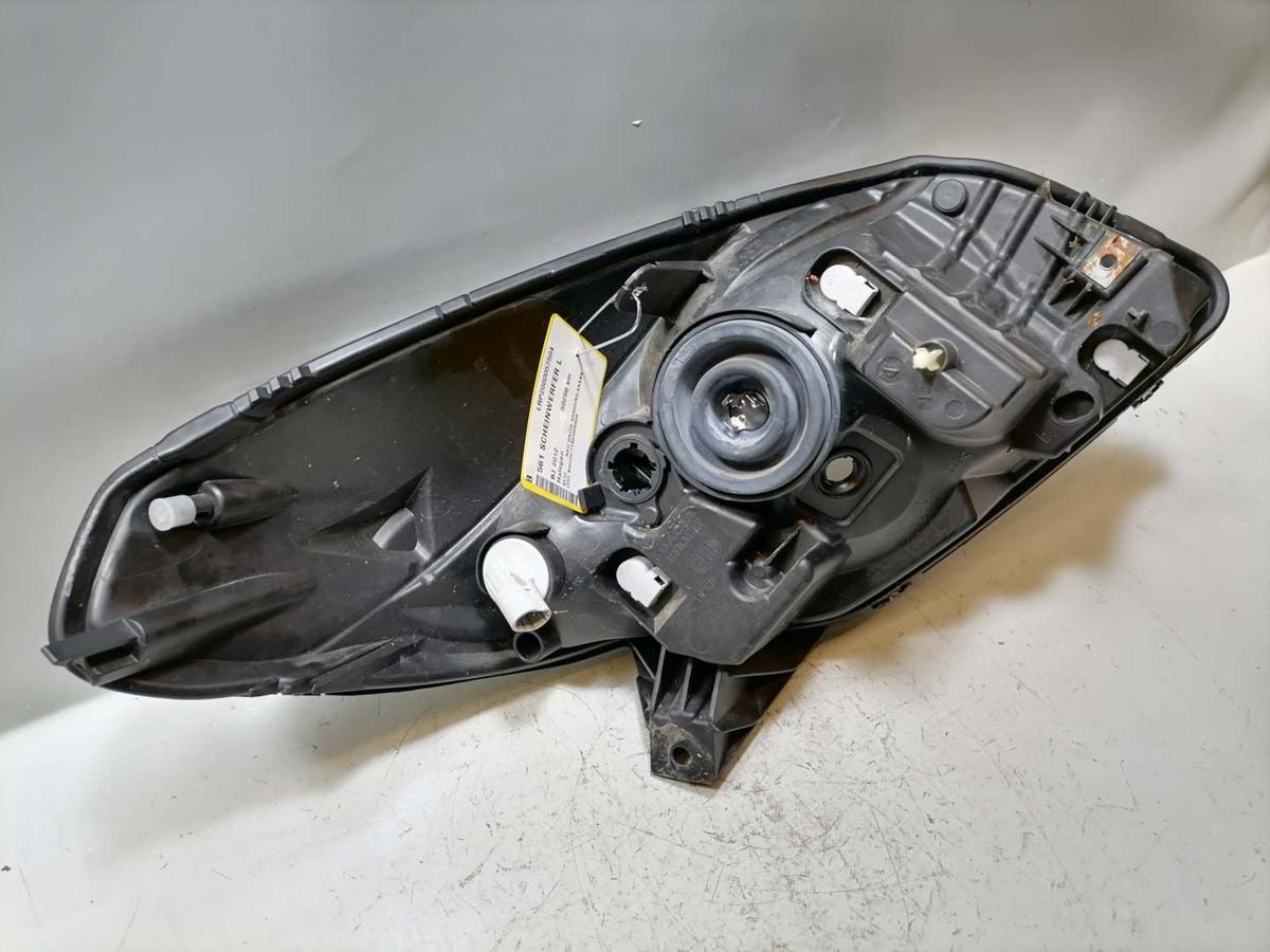 Dacia Sandero 1 original Scheinwerfer vorn links Halogen Bj.2012 Dacia Sandero 1 original Scheinwerfer vorn links Halogen Bj.2012